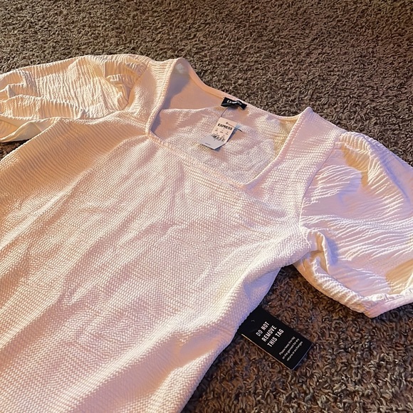 Express Textured Puff Sleeve Square Neck
Thong Bodysuit - Picture 4 of 5